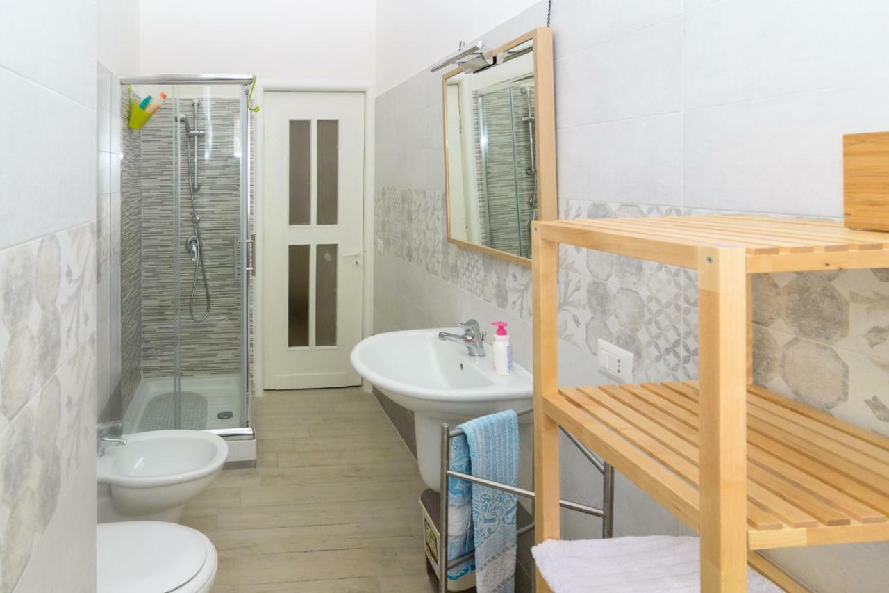 Lazzarella Loft Apartment เนเปิลส์ ภายนอก รูปภาพ